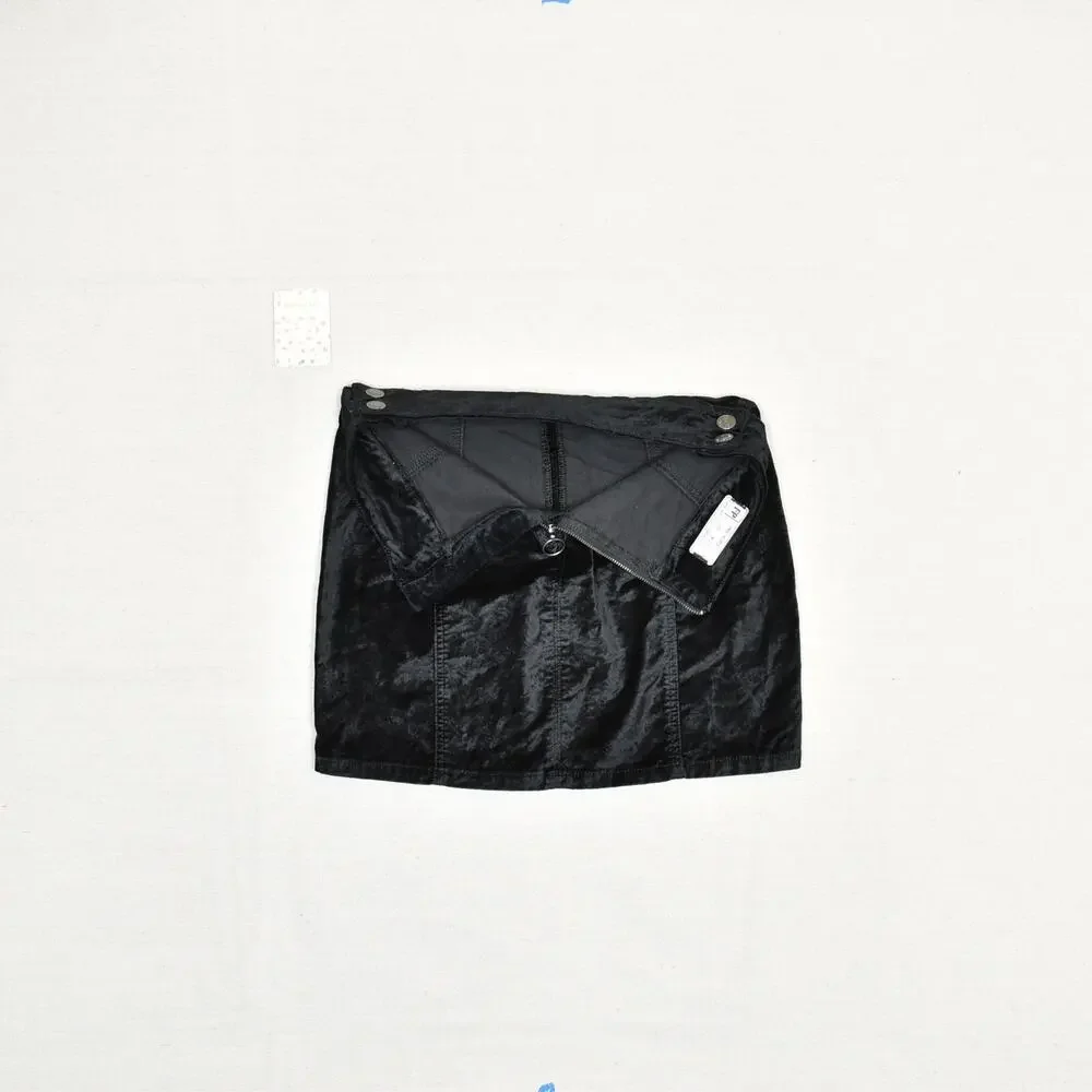 NEW Free People Women's Mini Straight Skirt Velvet Solid Cotton Black Size 27